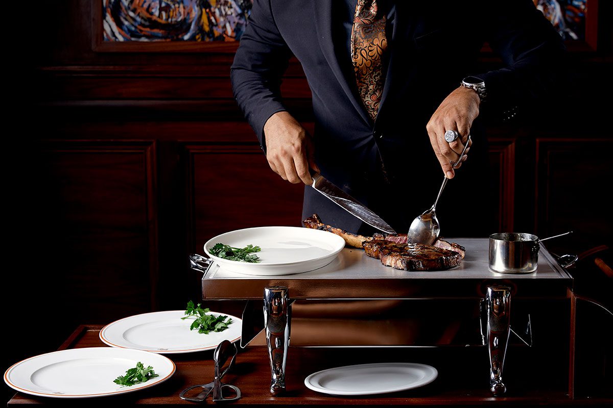 talk-of-the-town-steak-being-cut-600×400@2x